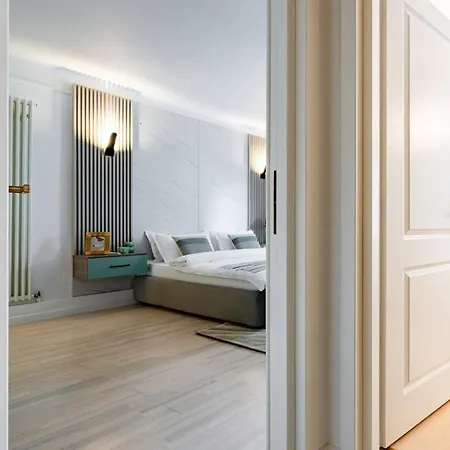 Vibe Romana Square By Global Apartment *