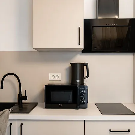 Vibe Romana Square By Global