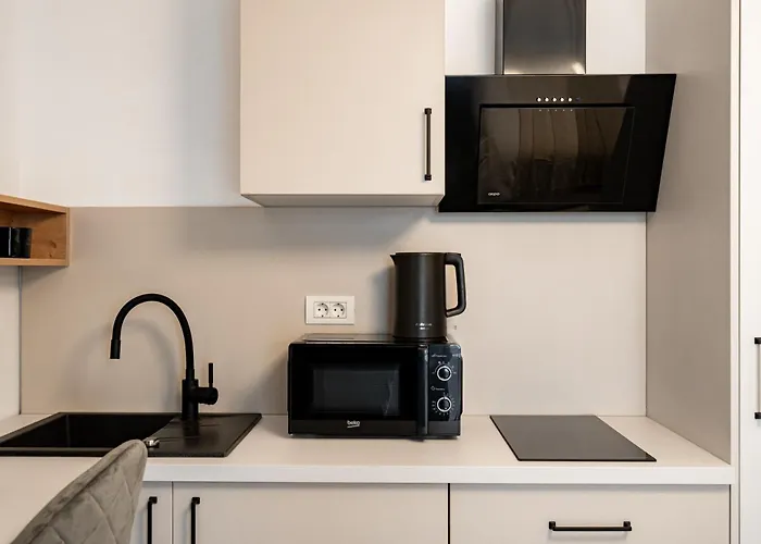 Vibe Romana Square By Global