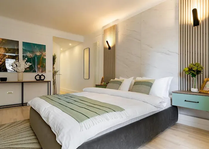 Vibe Romana Square By Global Apartament *